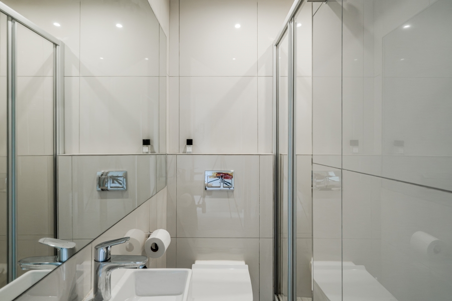 2 Bedroom Property for Sale in Sea Point Western Cape